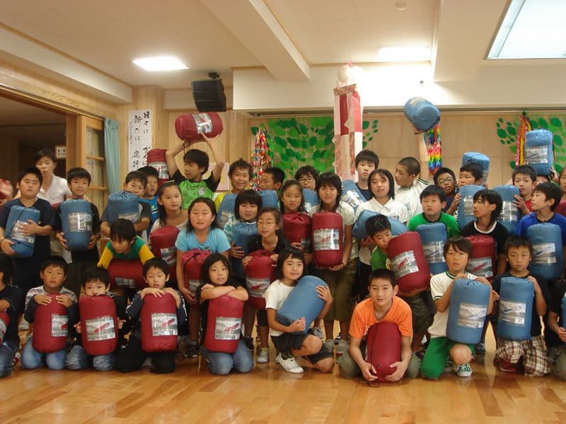 Kinder der Shishiori Grundschule in der Stadt Kesennuma