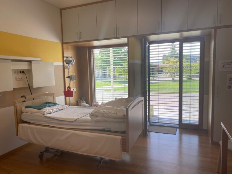 Therapiebett für stationäres Hospiz