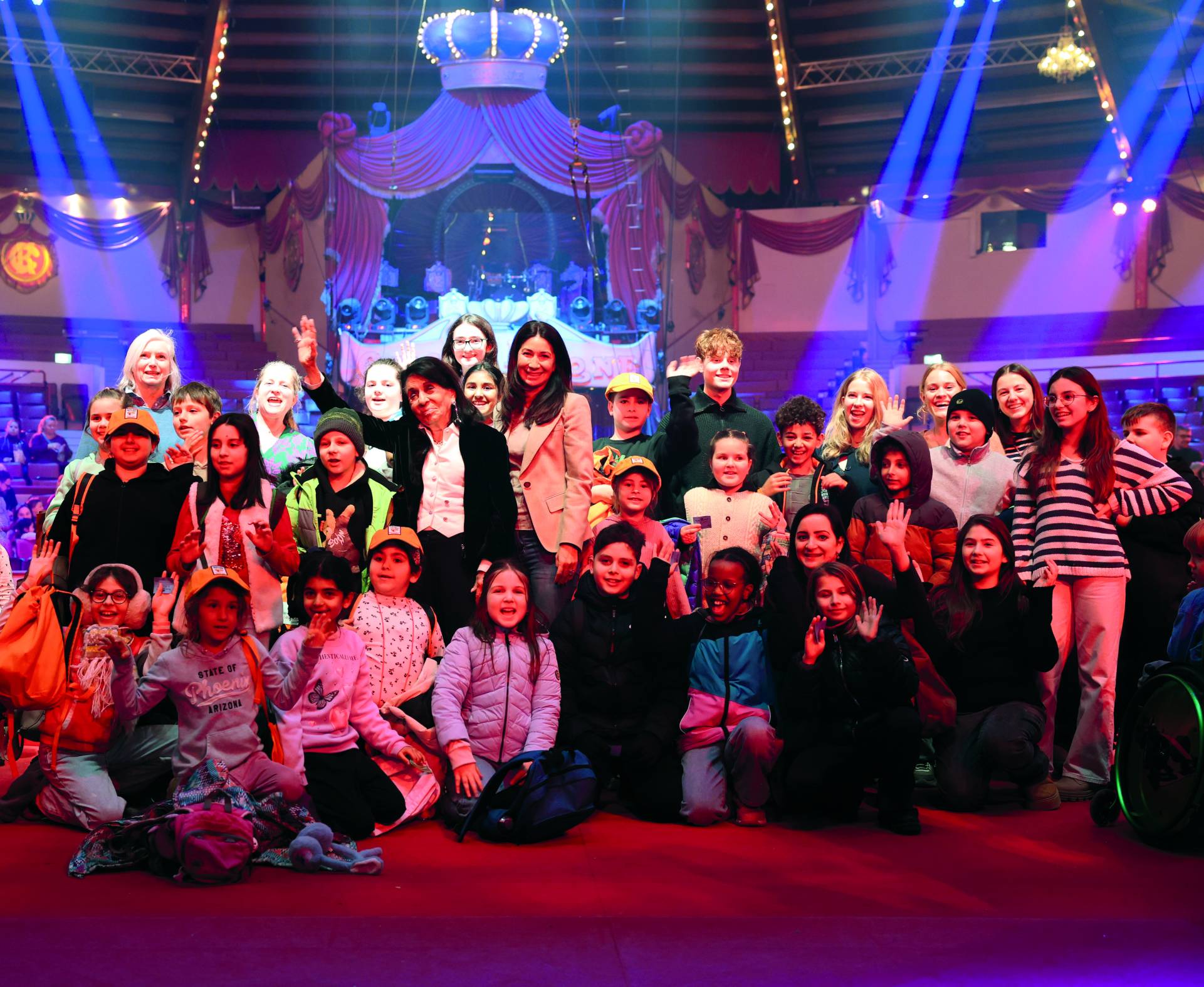 sx32540 KiHi Circus Krone Retusche Gruppe